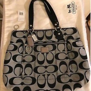 Authentic Coach Poppy Signature Lurex shoulder bag